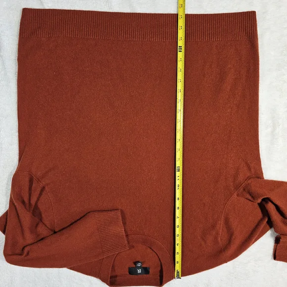 Banana Republic Men's Crewneck Sweater - Rust - Picture 11 of 11